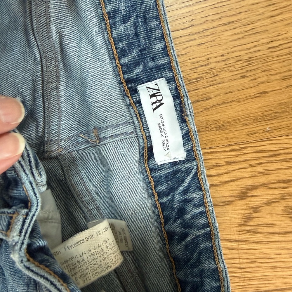 Zara Blue Distressed Boyfriend Jeans - Picture 3 of 5